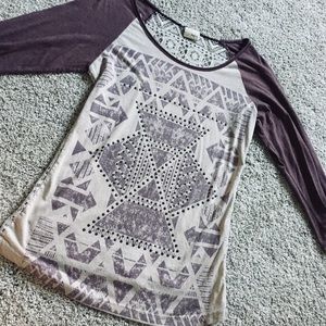 Size Small Daytrip Shirt for Sale!! ✨